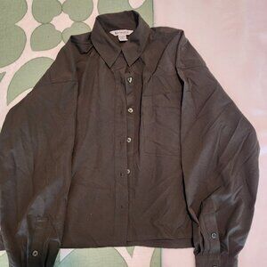 ✨ ATHLETA Anywhere Button-Down Shirt – Army Green Cropped Perfection ✨